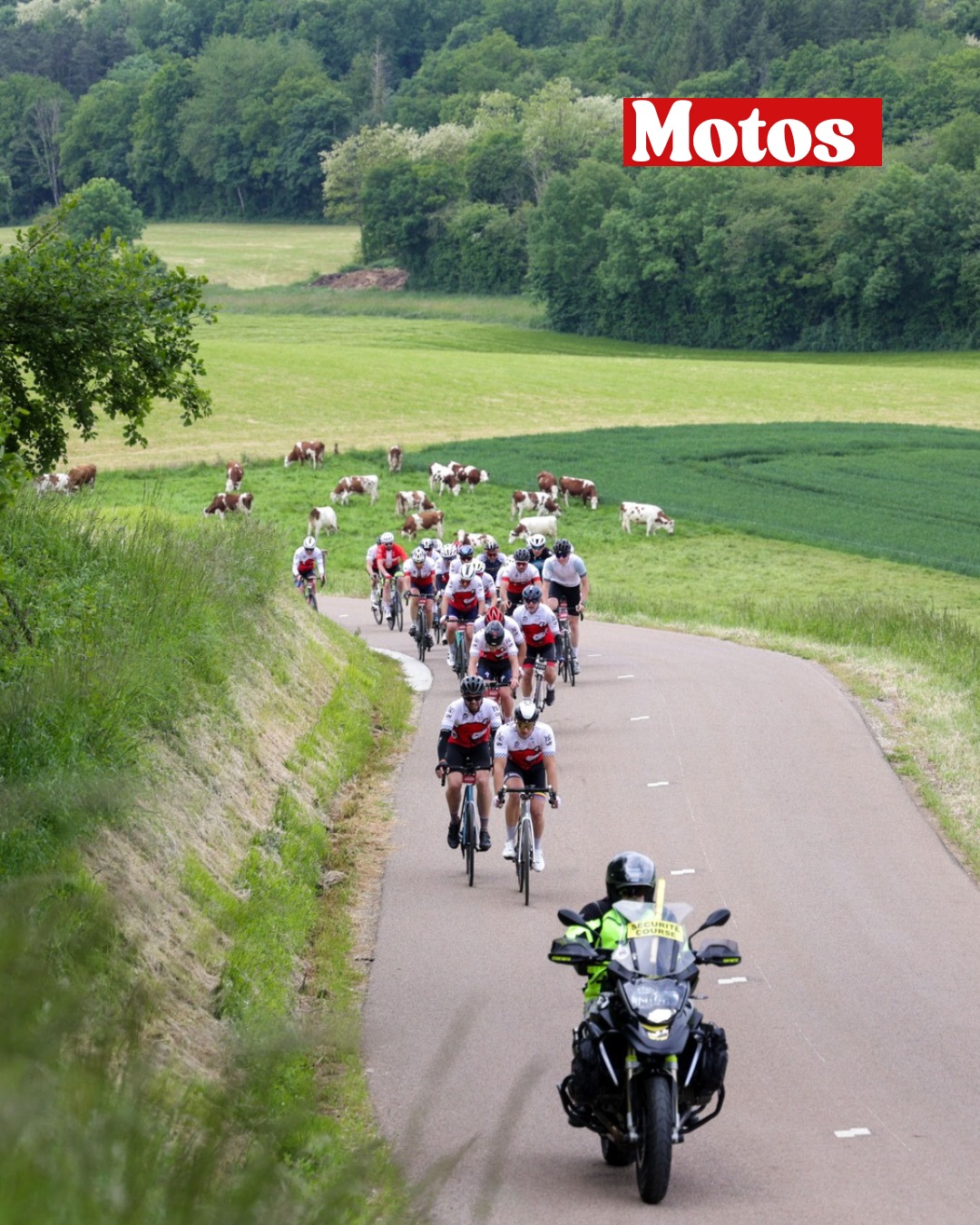 🏍 Pour votre sécurité, plus de 60 motos d'associations locales, labellisées et formées à l'encadrement de courses cyclistes seront déployées pour votre sécurité, en renfort des signaleurs et pour favoriser la cohabitation avec les automobilistes.

Votre sécurité, notre priorté. 🙏

𝐈𝐧𝐟𝐨𝐫𝐦𝐚𝐭𝐢𝐨𝐧𝐬 & 𝐢𝐧𝐬𝐜𝐫𝐢𝐩𝐭𝐢𝐨𝐧𝐬 ⤵️
✍️ https://cyclosportive-lavachequirit.fr/

*⚠️ Nombre de participants limité à 5500 le dimanche
#CyclosportiveLaVachequiRit #VachequiRit #Jura #LonsLeSaunier #Gravel #Cyclosport #LaurentJalabert #Cycling #Jaja #granfondo